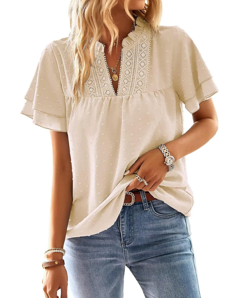Top femme Sabrina – Col en V, dentelle crochet, volants et manches courtes