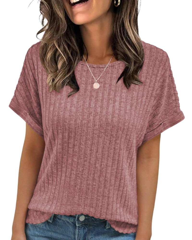 Γυναικείο T-Shirt Clara – Ριμπ Τοπ με Στρογγυλή Λαιμόκοψη, Κοντά Μανίκια & Ευέλικτη Εφαρμογή