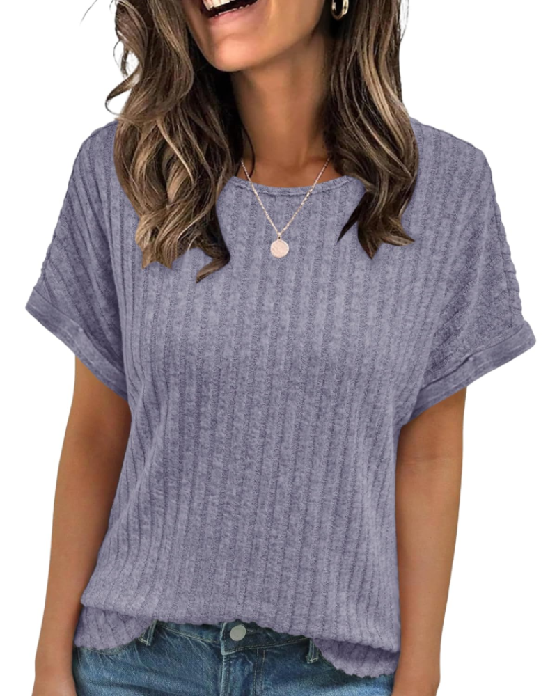 Γυναικείο T-Shirt Clara – Ριμπ Τοπ με Στρογγυλή Λαιμόκοψη, Κοντά Μανίκια & Ευέλικτη Εφαρμογή