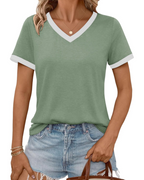 Avery damebluse med V-hals – blød casual T-shirt med korte ærmer og kontrastsømme