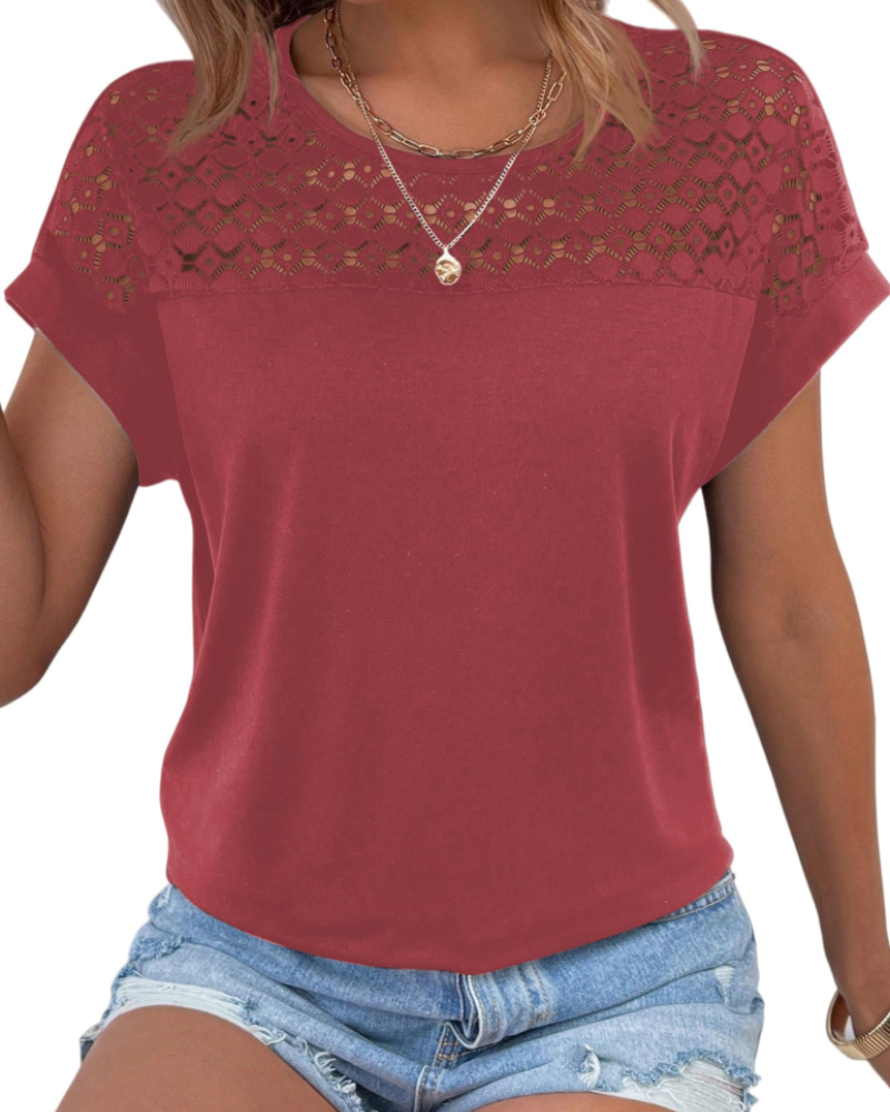 T-shirt Jasmine pour femme – Haut avec détails en dentelle, épaules modernes et coupe décontractée