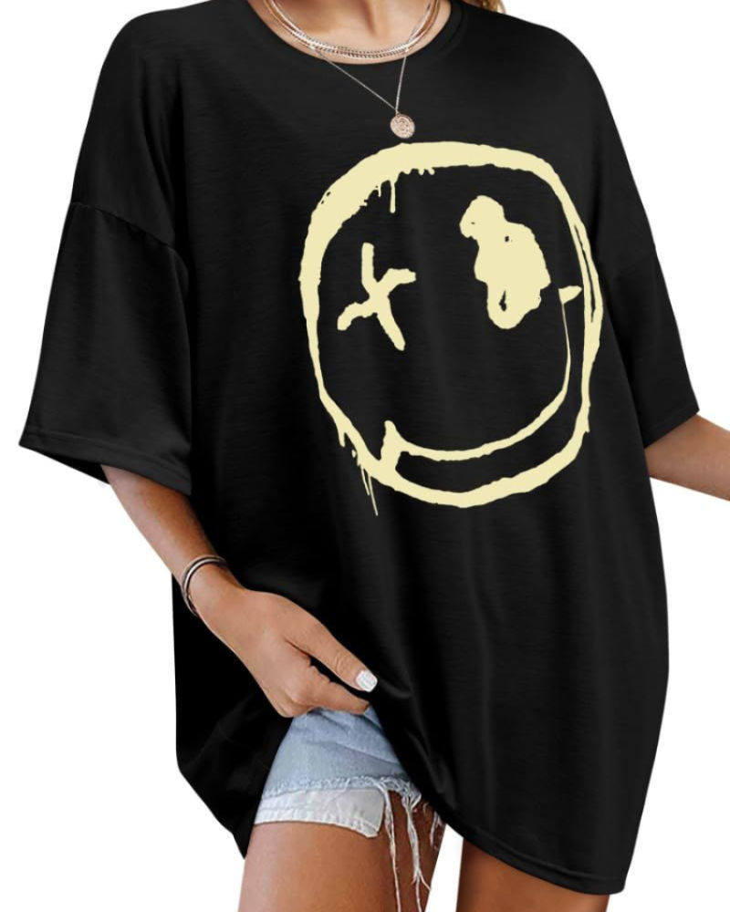 Darcy T-Shirt Damska – Oversize Koszulka Good Vibes z Nadrukiem Uśmiechu i Krótkimi Rękawami