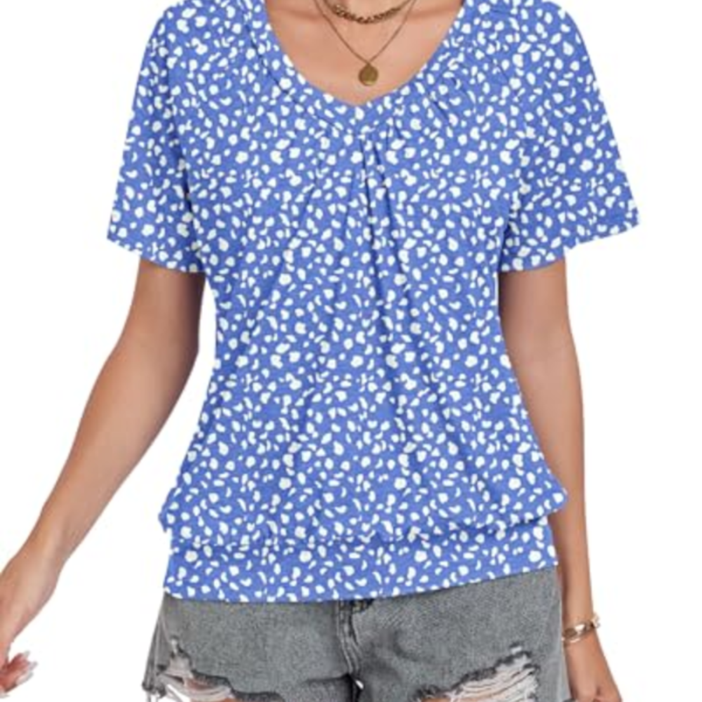 Tricou de damă Harriet pentru vară – Decolteu în V plisat, mâneci scurte și tiv bufant