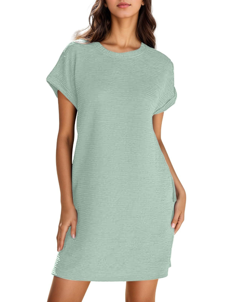 Chloe Elegant Damevest – Mini Kjole med Lommer, Høy Midje, Korte Ermer og Plus Size Passform