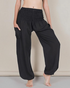 Amelia Pantaloni Harem Nőknek – Boho Stílus, Rugalmas Derék, Bővebb Fazonnal és Oldalzsebbel