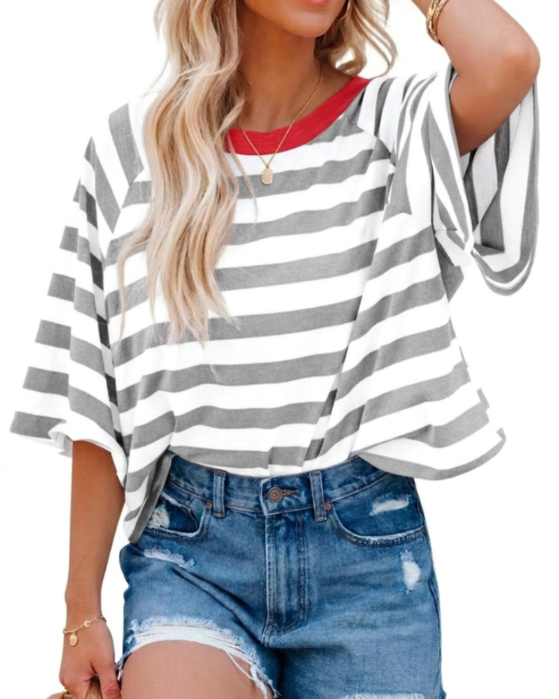 Mila T-Shirt Γυναικεία – Oversize Τοπ με Ρίγες, Στρογγυλή Λαιμόκοψη & Κοντά Μανίκια