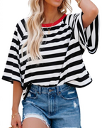 Mila T-Shirt Γυναικεία – Oversize Τοπ με Ρίγες, Στρογγυλή Λαιμόκοψη & Κοντά Μανίκια